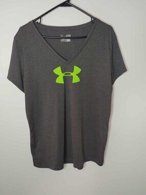 Women's Under Armour shirt